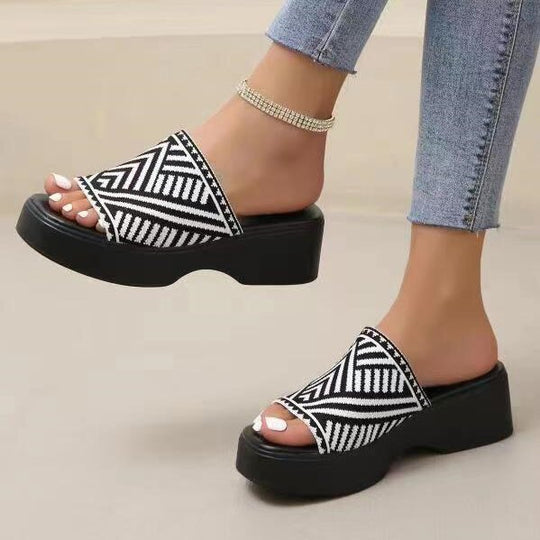 Damen Komfortable Blockabsatz-Sandalen mit breitem Riemen EB