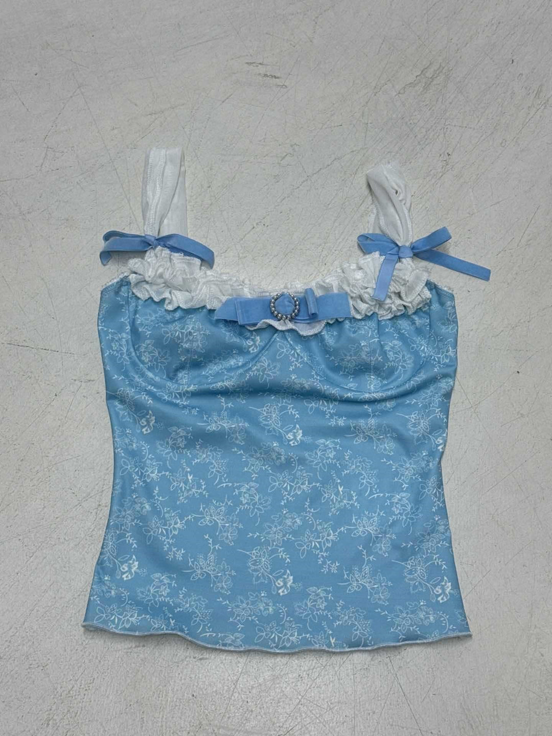 Damen Spaghetti-Trägertop mit floralen Akzenten und Rüschendetails EB