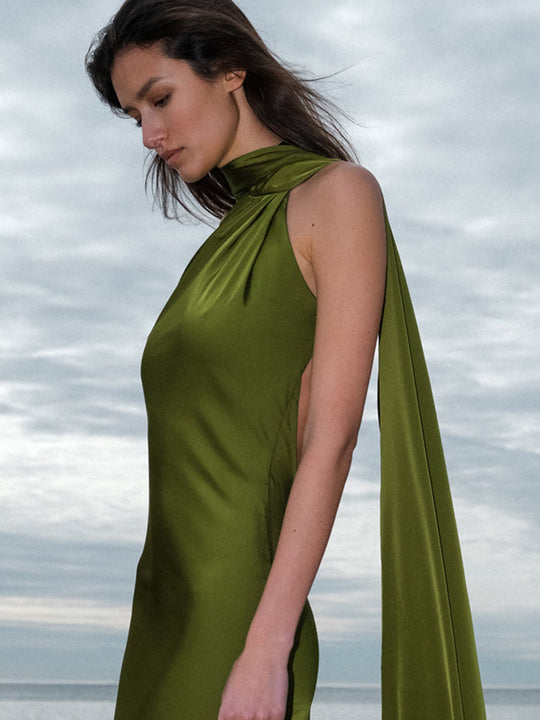 Damen Elegantes Abendkleid mit fließendem Design und schulterfreier Kapuze EB