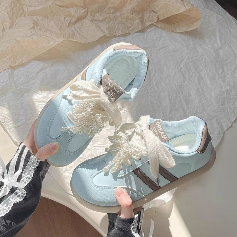 Damen Sneakers mit stilvollen Perlen-Schnürsenkeln EB