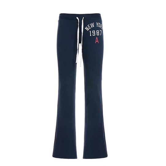 Damen nan weiche Flared-Jogginghose mit Kordelzug, Eingrifftaschen und auffälligem Love-Print EB