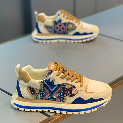 Damen Sportliche Sneakers mit einzigartigem Ethno-Muster und dämpfender Sohle EB
