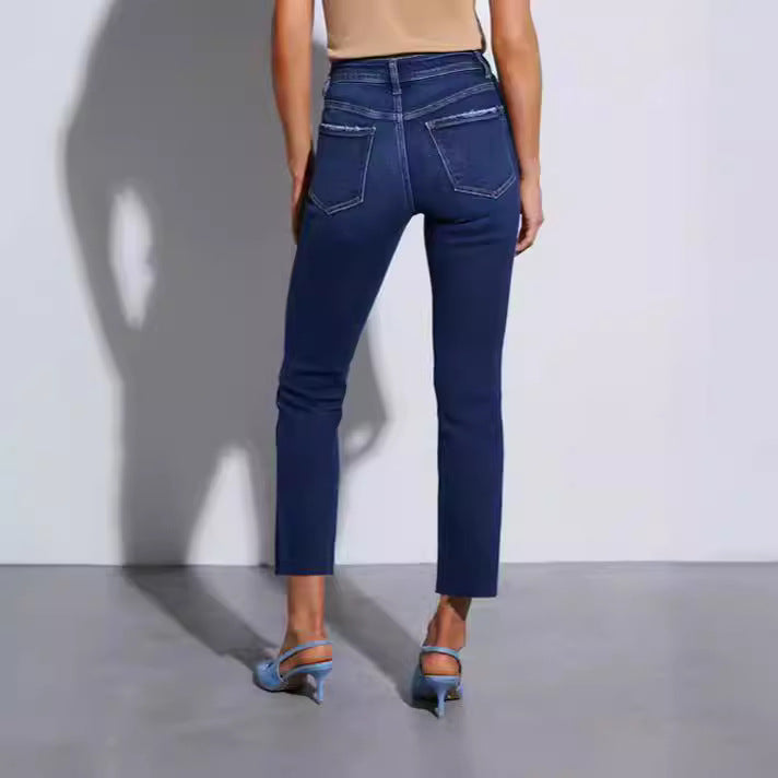 Damen zeitlose Jeans im modernen Schnitt mit cropped Bein EB