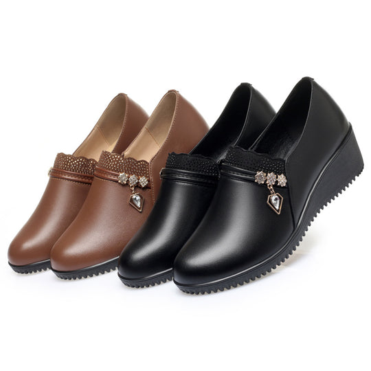 Damen Elegante und bequeme Wedge-Slipper mit modischem Schmuckdetail EB