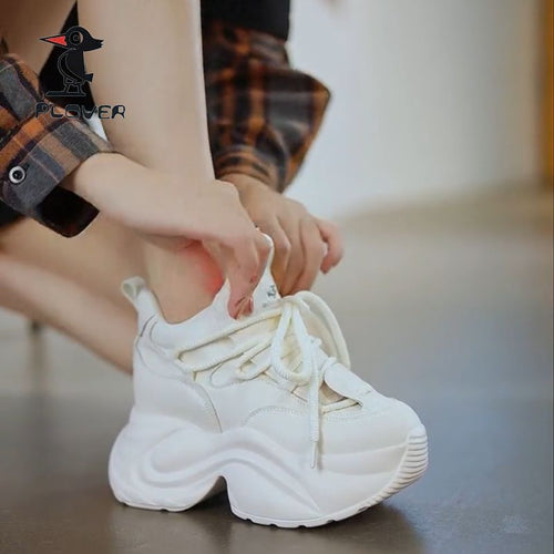Damen Trendige Chunky-Sneaker mit hohem Komfort und innovativer Sohlenkonstruktion EB