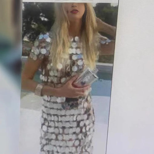 Damen Glitzerndes Abendkleid mit Paillettenbesatz und figurbetontem Schnitt EB