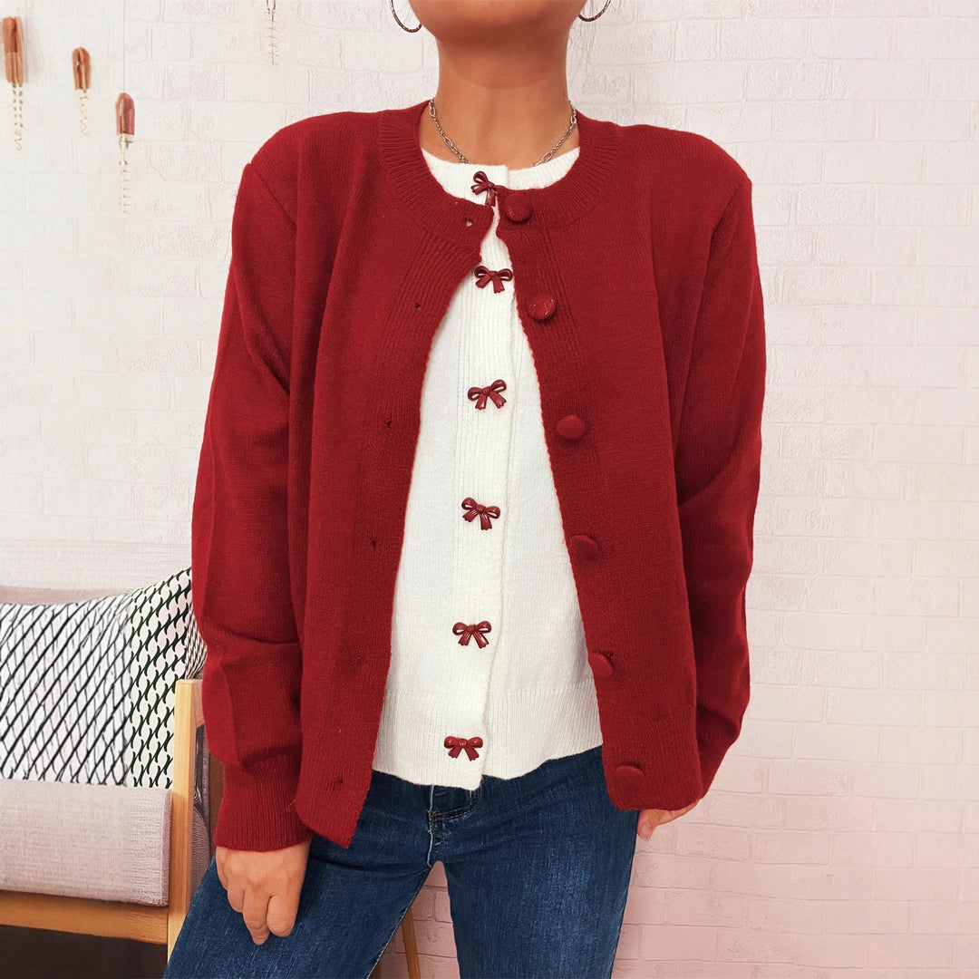 Damen Kuschelweich Strickjacke mit schönen Knöpfen und raffinierten Details EB