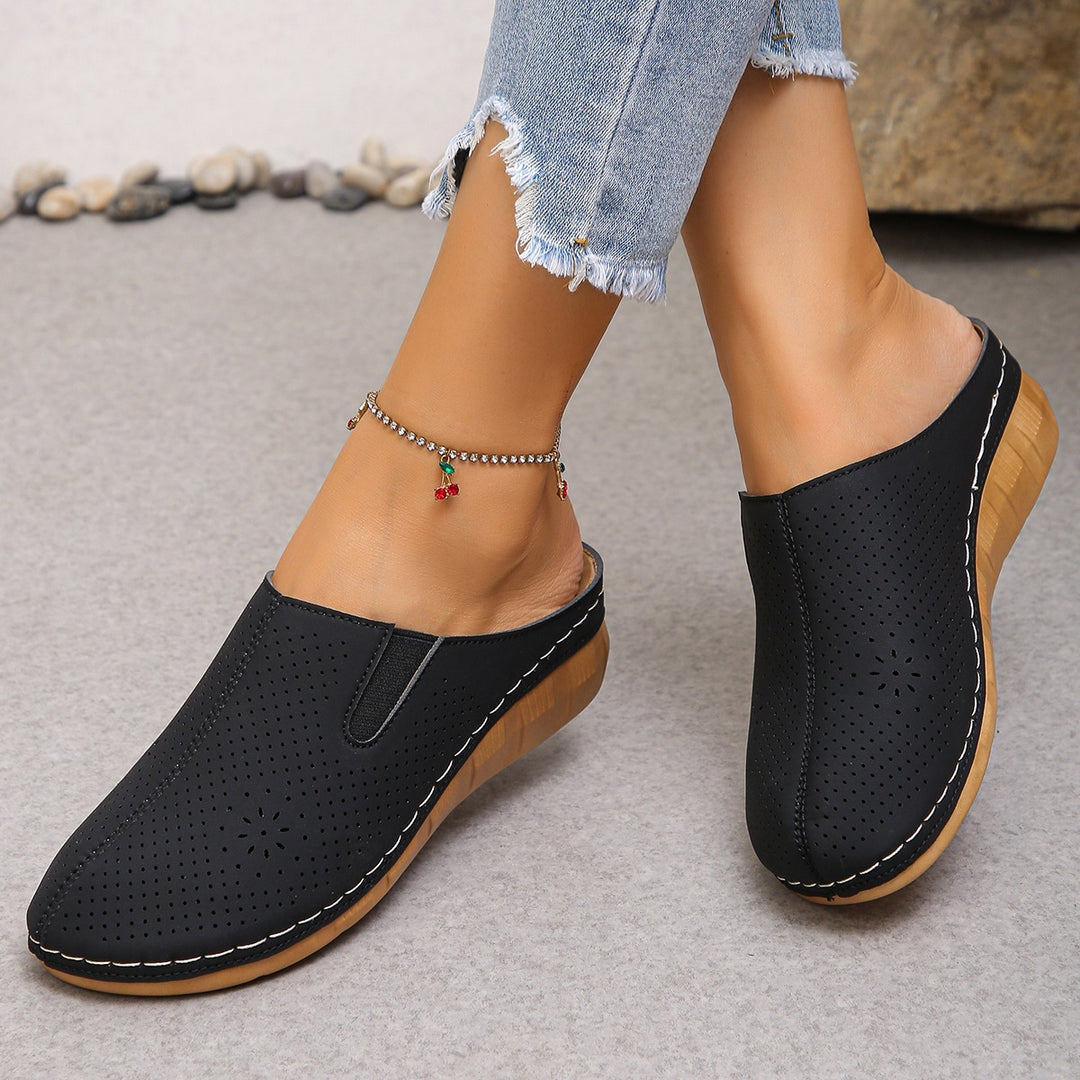 Damen Komfortable Clogs mit atmungsaktivem Leder-Obermaterial und elegantem Holz-Detail EB