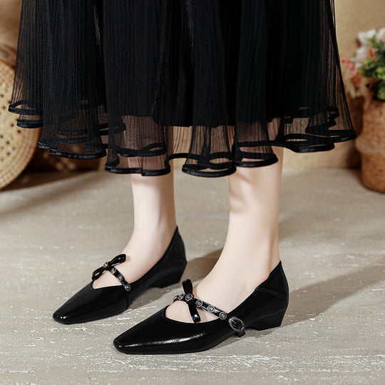 Damen spitze Ballerinas mit verziertem Riemen und edler Schleifenapplikation EB