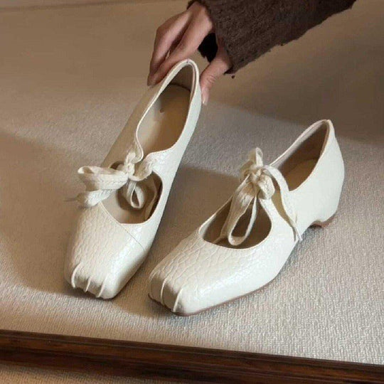 Damen Ballerinas mit trendy Lochmuster und weichem Innenfutter EB