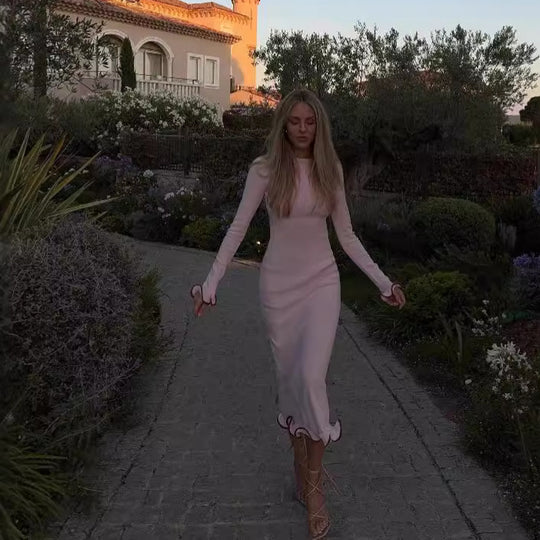 Damen Elegantes Sommerkleid mit raffinierten Ausschnitten und Wellenmuster EB