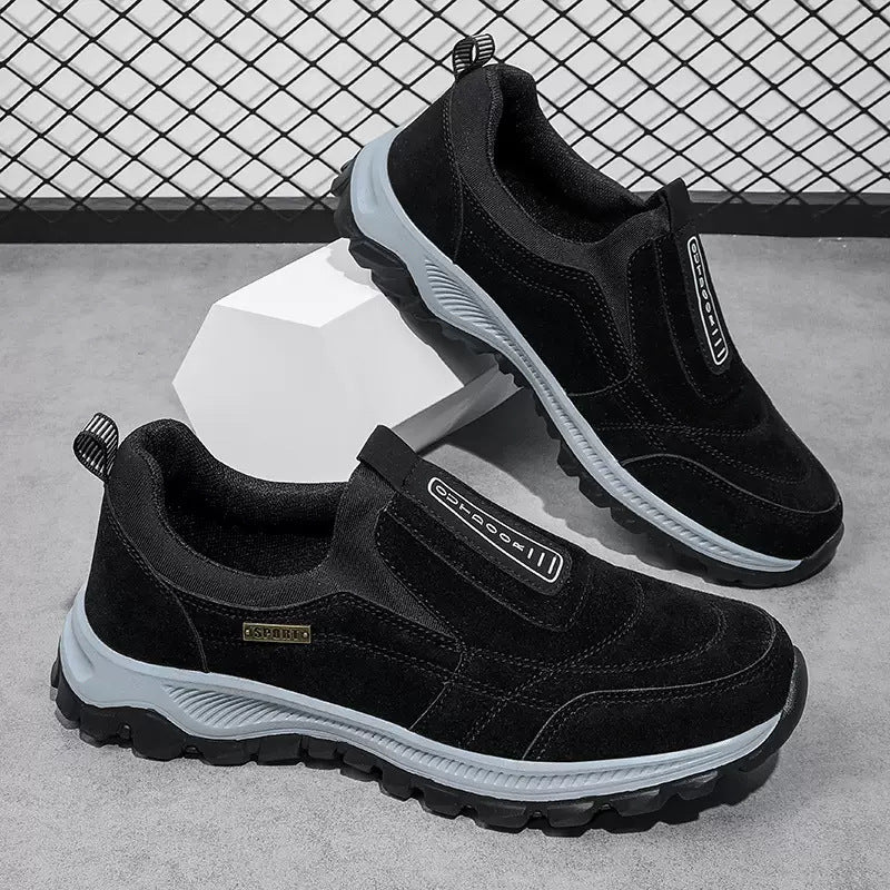 Herren  slip-on Freizeitsneaker mit Wildlederoptik, elastischem Einstieg und griffiger Profilsohle EB