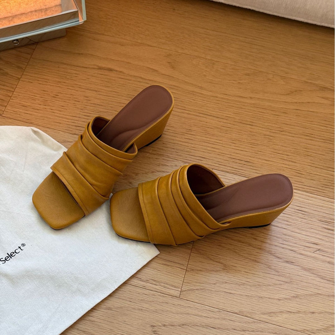 Damen Komfortable Plateau-Sandalen mit geschlossenen Zehen und elegantem Riemen EB