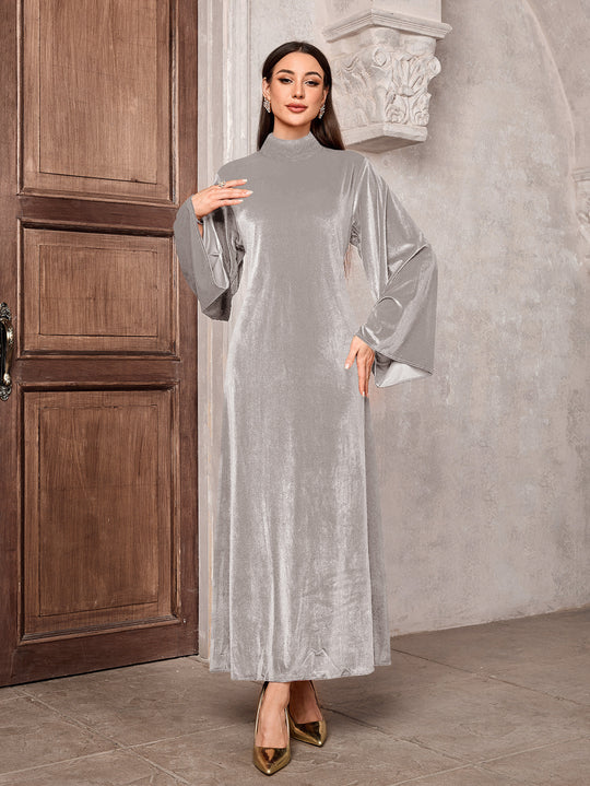 Damen Elegantes Maxikleid mit weitem Kragen und extravaganten Ärmeln EB