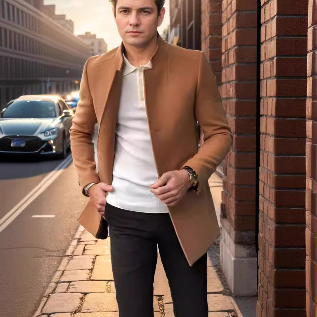 Herren modischer Mantel mit modernem Kragen und tailliertem Schnitt EB