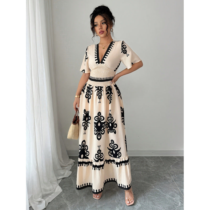 Damen Maxikleid mit einzigartiger Stickerei und Rüschen EB