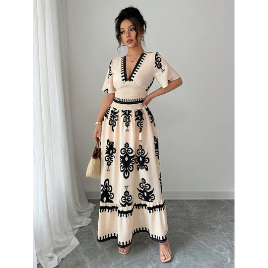 Damen Maxikleid mit einzigartiger Stickerei und Rüschen EB
