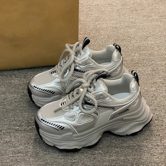 Damen Sportliche Sneakers mit atmungsaktiver Netz-Oberfläche und dämpfendem Sohlenkomfort EB