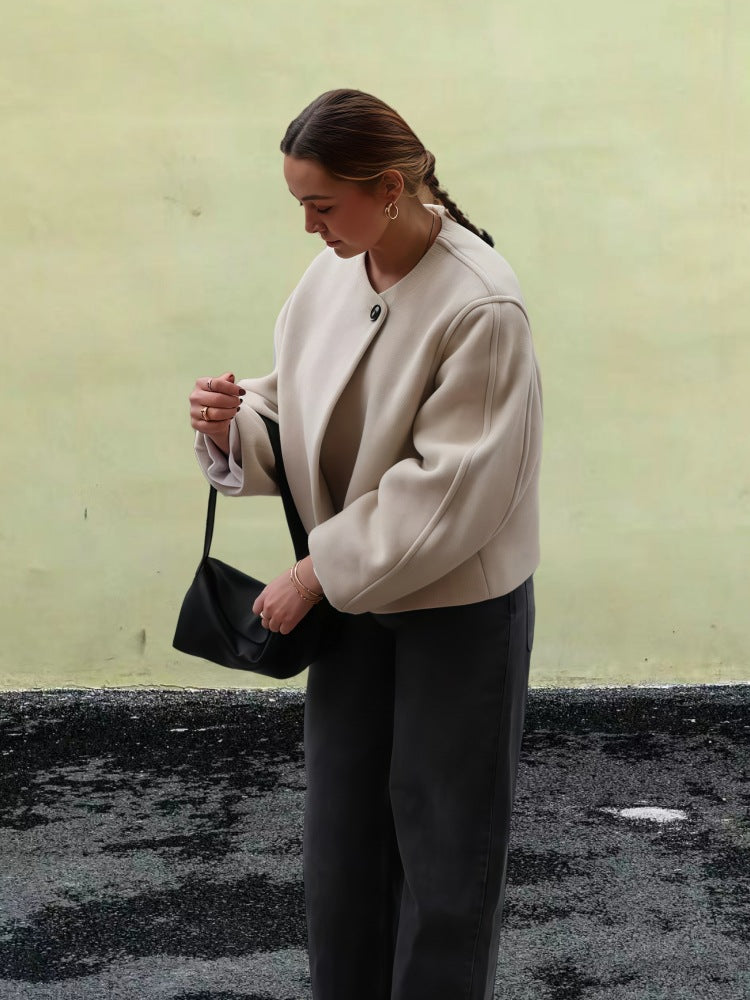 Damen Wickeljacke mit weiten Ärmeln und dekorativem Knopf EB