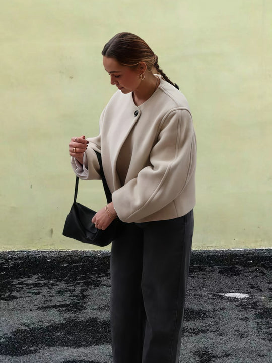 Damen Wickeljacke mit weiten Ärmeln und dekorativem Knopf EB