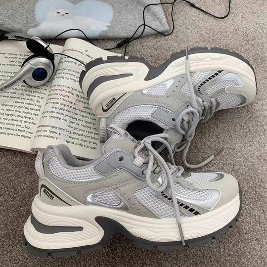Damen Sportliche Sneakers mit atmungsaktiver Mesh-Oberfläche und dämpfender Zwischensohle EB