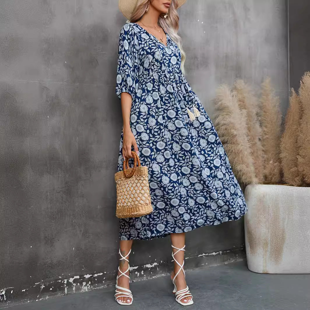 Damen Maxikleid mit grafischem Blumendesign und schwingendem Saum EB