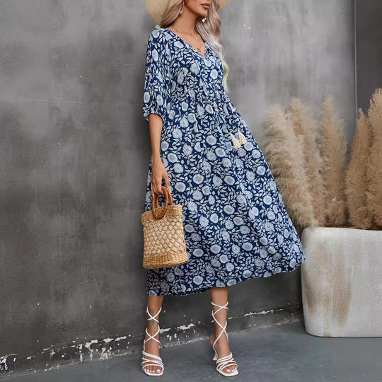 Damen Maxikleid mit grafischem Blumendesign und schwingendem Saum EB