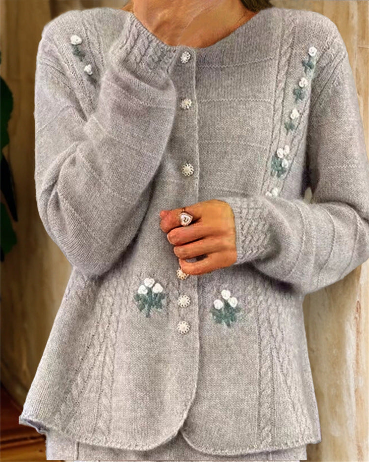 Damen nan Strickcardigan mit floraler Reliefstickerei und Zopfmuster EB