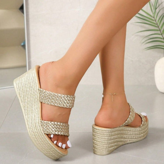 Damen Riemchen-Plateausandalen mit geflochtenem Design und eleganter Süßwasserperlen-Applikation EB