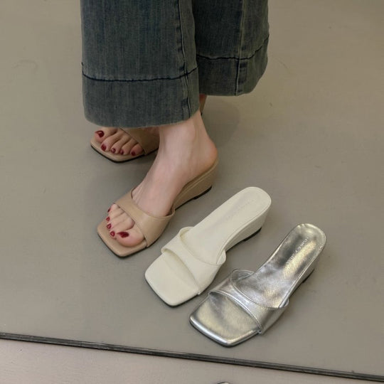 Damen Plateau-Pantoletten mit modischem Design und komfortabler Profilsohle EB