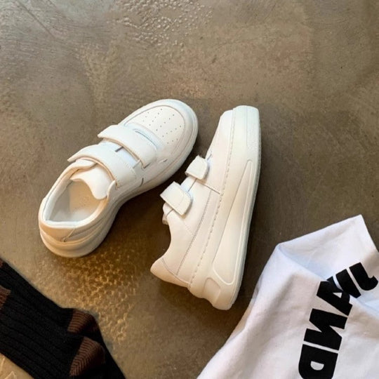 Damen Sneaker mit doppeltem Klettverschluss und gepolsterter Sohle EB