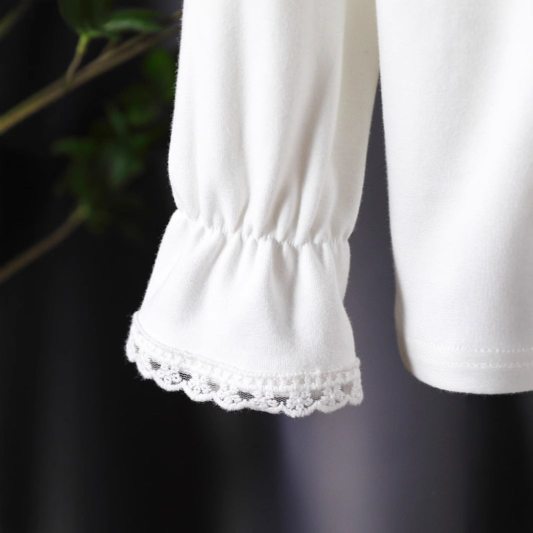 Mädchen Bluse mit üppigem Spitzenkragen und filigranen Applikationen EB