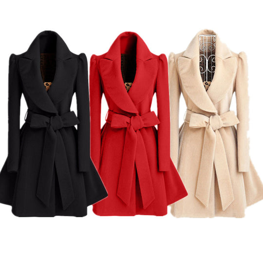 Damen modischer Trenchcoat mit tailliertem Schnitt und Gürtel EB