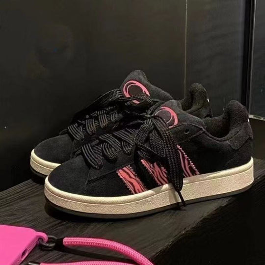 Damen Sportliche Sneakers mit modischem Akzent und robuster Sohle EB