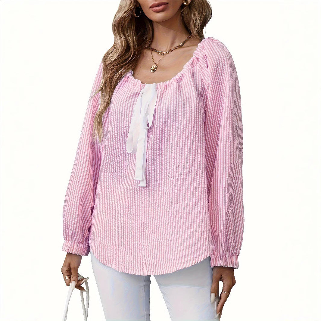 Damen Bluse mit schmeichelndem Rundhalsausschnitt und eleganten Rüschendetails EB