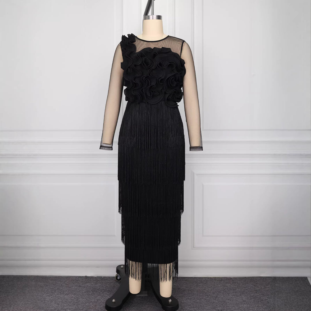 Damen elegantes Cocktailkleid mit voluminösen Rüschendetails und Fransen EB