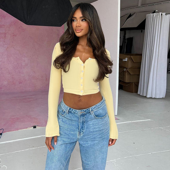 Damen Cropped Langarmshirt mit Knopfleiste und weitem Ausschnitt EB