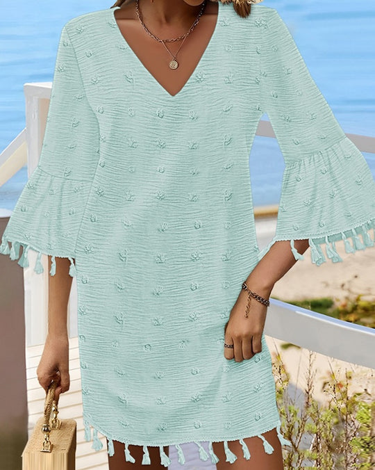 Damen Strandkleid mit elegantem V-Ausschnitt und dekorativen Fransen EB