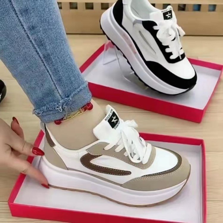 Damen Komfort-Sneaker mit dicker Plateausohle und trendigem Design EB
