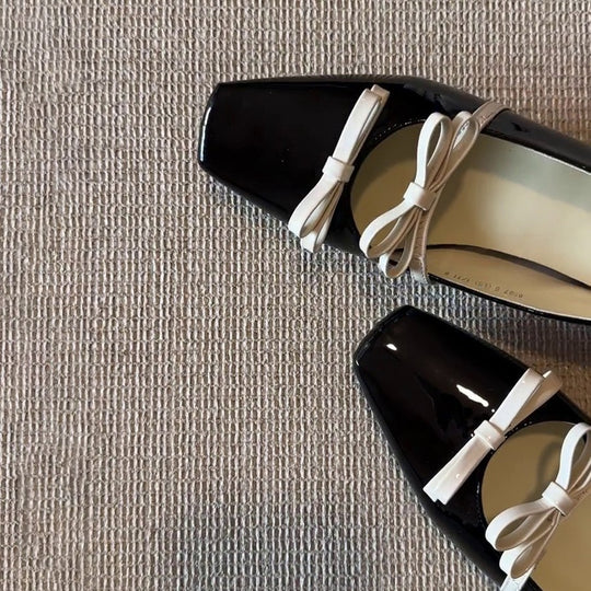 Damen Ballerina-Schuhe mit quadratischer Spitze und dekorativem Schleifchen EB