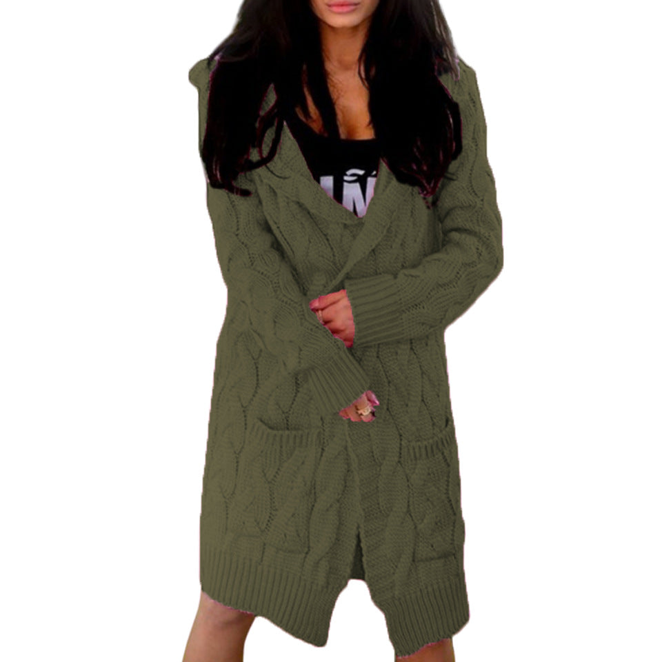 Damen Strickjacke mit modernem Zopfdesign und praktischen Taschen EB