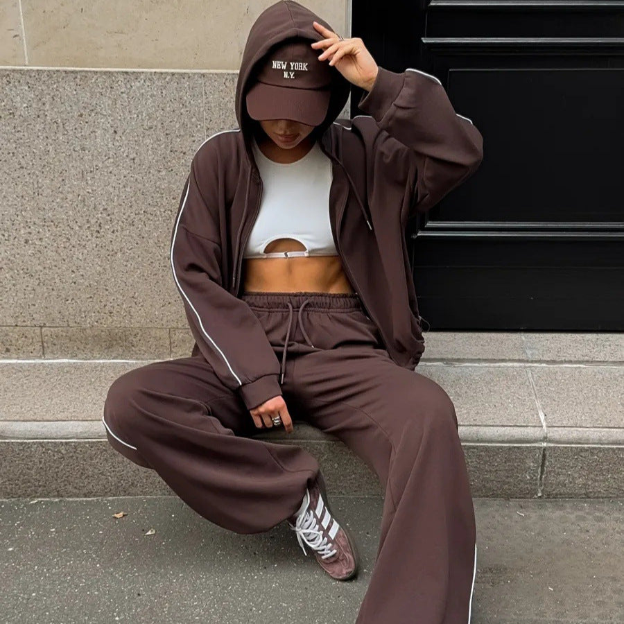 Damen lässiges Lounge-Set aus French-Terry mit Kurzzip-Hoodie und High-Waist Wide-Leg Jogginghose mit Kontrastpaspel Eichborn Berlin