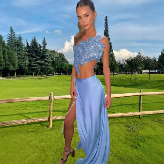 Damen Elegantes Hochzeitskleid mit floraler Applikation und schwingendem Rock EB