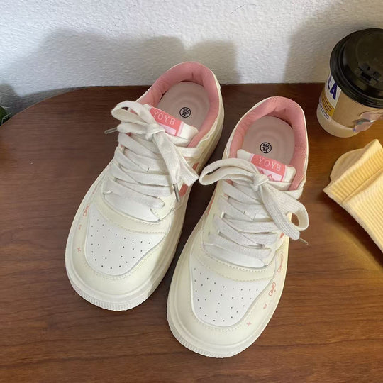 Damen Modische Sneakers mit verspielten Design-Elementen und atmungsaktiver Innenpolsterung EB