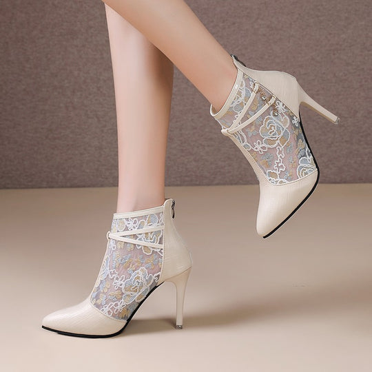 Damen Elegante High Heel Stiefeletten mit transparentem Spitzendesign EB