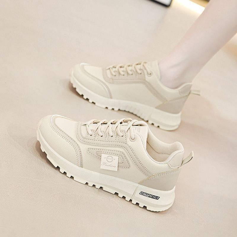 Damen sportliche Sneakers mit rutschfester Sohle und gepolstertem Innenleben EB