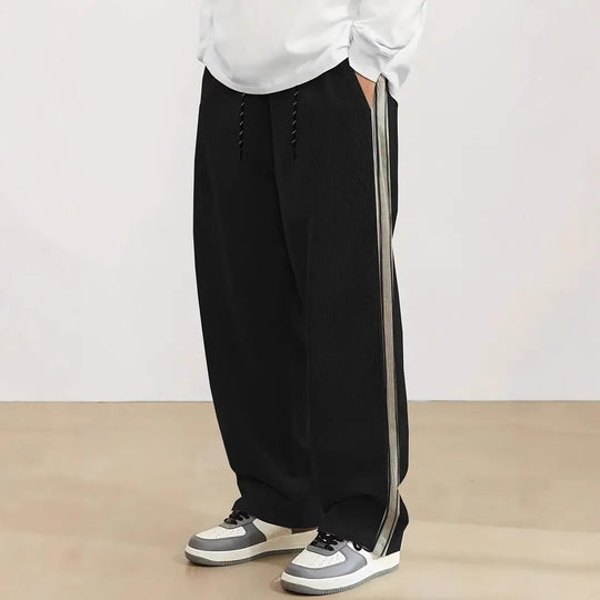 Herren komfortable Freizeithose mit seitlichem Streifen EB