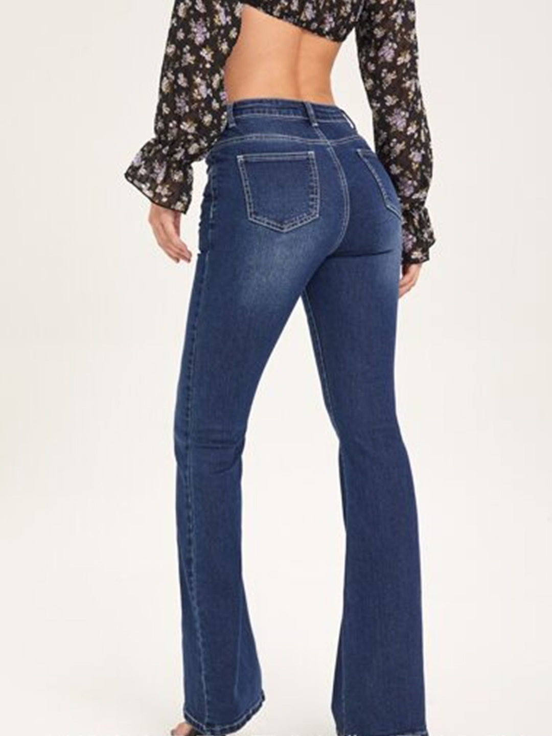 Damen Bootcut Jeans mit verschlissenen Details und hohem Bund EB