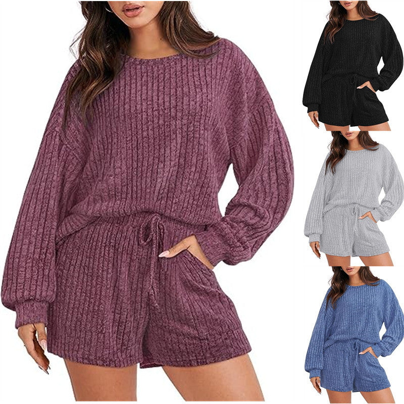 Damen lässiges Kombi-Set aus Streifenpullover und Shorts EB
