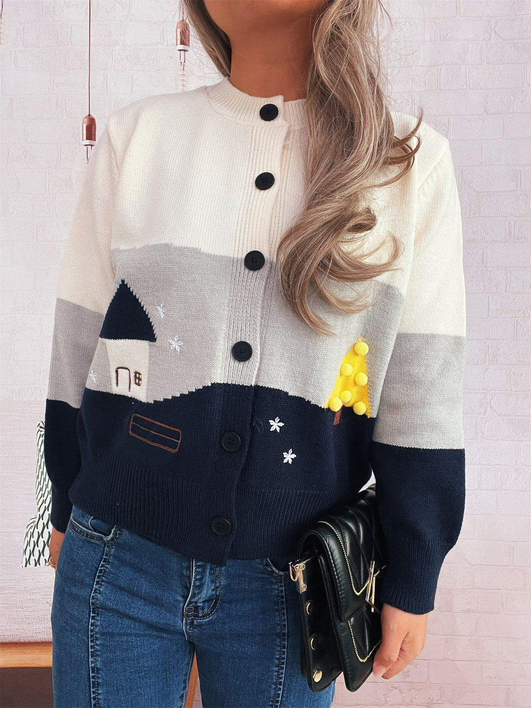 Damen Strickjacke mit festlichem Motiv und Knopfdetails EB